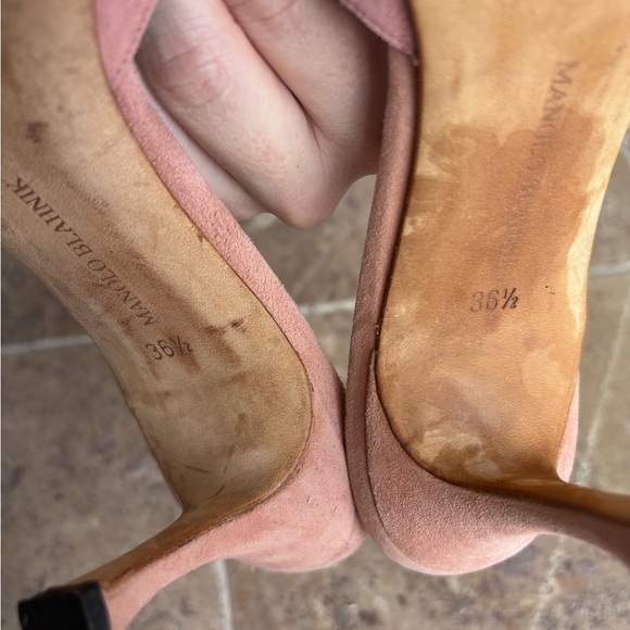 Manolo Blahnik Floral Cutout Pink Heels - Picture 7 of 8